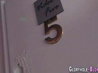 光榮洞裡 青少年 吸吮