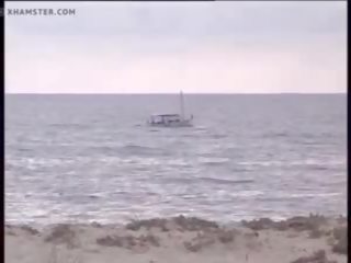 Blonde honey Gives Mouth to the cock at the Beach: xxx movie 6c
