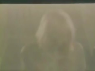 Le Cri Du Desir 1976: European adult video clip c2
