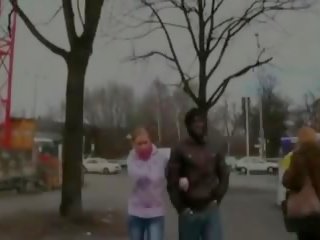 Gara chap angequatscht mitgenommen und durchgefickt