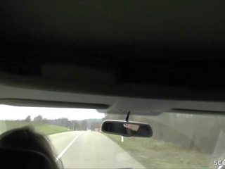 Tedesco madre julia sedurre giovane adolescent hitcher a cazzo in