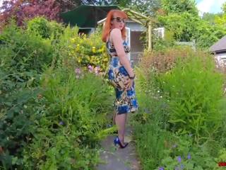 Uly emjekli deity red xxx fingers herself in the bag: x rated video 8a