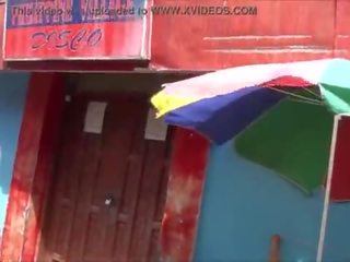 Buck ýabany kino sabang pläž puerto galera filipinaly