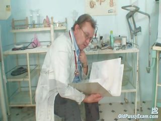 Sofie gyno cunny spekulum examination