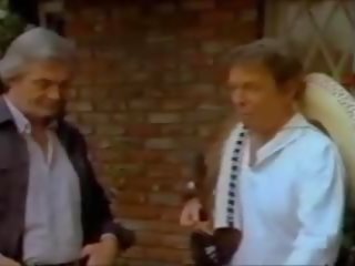 Zabava plane 1991 silly xxx film komedija, brezplačno seks video 43