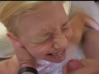 Carina giovanissima leah luv bukkake con trecce & apparecchi