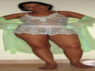 印度人 可爱 undresses 和 利差 宽 开放: 自由 xxx 夹 ae