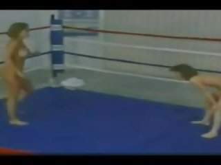 Retrowrestling: 무료 아마추어 섹스 영화 vid (b)