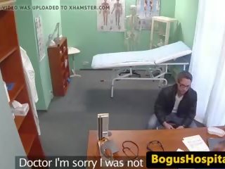 Youth pussyfucks asistenta pentru da o sperma eșantion: gratis Adult video clamă ef