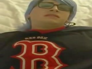 Velké krásné ženy padavka crossdresser cums zatímco v prdeli podle bbc third část