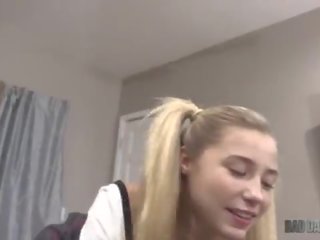 Kiçijek ýaşlar step ms carolina sweets wants daddies pecker çuň içinde of her!