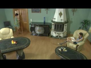 混合 的 性交 成人 夹 西元 由 女孩 为 日趋成熟