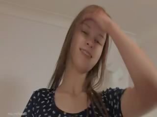 Cunt opening and fingering of honey