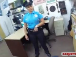 Latina policija uradnik umazano film s pawn moški pri na pawnshop