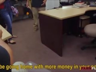 Kubanke punca poskusite da prodajamo ji tv pawns ji muca za denar
