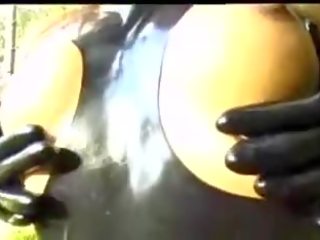 Susu getah di luar keseronokan