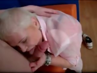 Starý ulice dívka cummed dvakrát