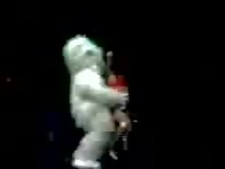 Perreo 电影 oso: 自由 在线 视频 xxx 夹 夹 6c