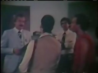 Elas kaya transam hindi disco 1983 dir ary fernandes: may sapat na gulang klip 44