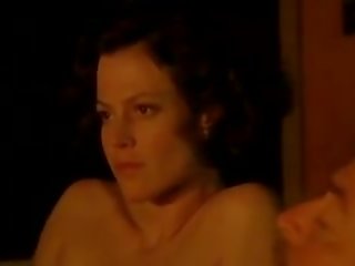 Sigourney weaver - fél moon utcán 1986, porn� 68