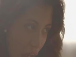 Ekzotika beauty veronica in art clip
