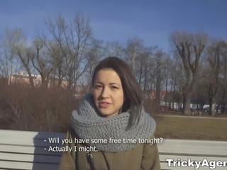 Complicat agent - timid zeiţă fucks ca o slattern