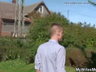 Wife Caught Her Busty Old Mother Riding His Cock: sex film 91
