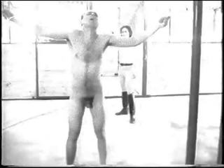 Abdi whipped by nunggang prawan (black&white retro video)