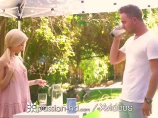 Passion-hd величезний статевий член тягнеться підліток piper perri