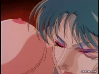 Fiery red -headed lestai tilki screams and shakes as her soçniý amjagaz lips are sucked