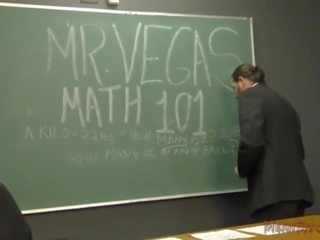 Brat brenna prepares her mugallym kiss her göt - gyzyň üstün çykmagy