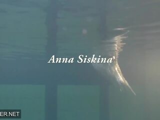 Grand great Step-sister Anna Siskina with Big Tits in the Swimming