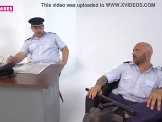 SUGARBABESTV&colon; Greeks police officer dirty clip