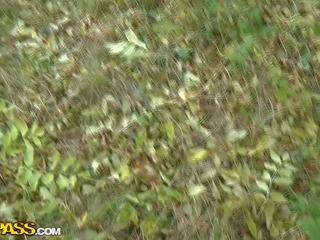 Young woman gets stripped and has kirli clip