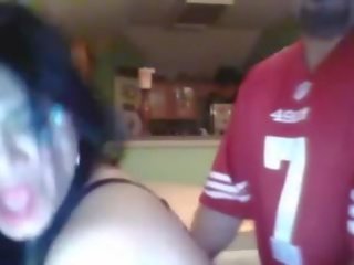 Gal with big süýji emjekler gets fucked by youth in small space