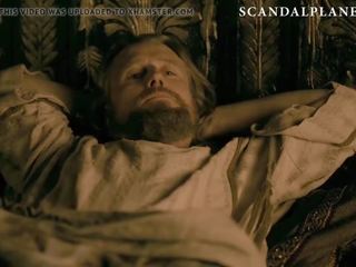 Jennie jacques nackt szene aus vikings auf scandalplanet