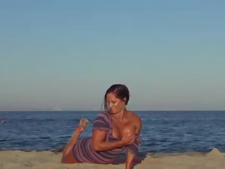 First-rate dhe muskuloz 2: falas i pabesueshëm 2 pd porno film 81