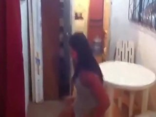 Voluptuous call gyz shaking her kiçijek göt