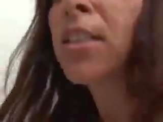 Desirable latina puma bere člen v každý otvor
