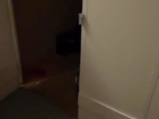 Felicity feline awam menghisap zakar dan mengusik