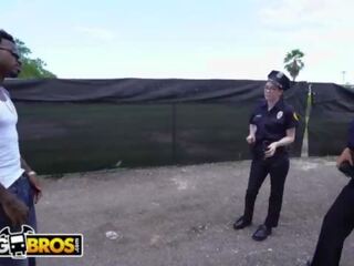Bangbros - srečen suspect dobi tangled up s nekaj super attractive ženska cops