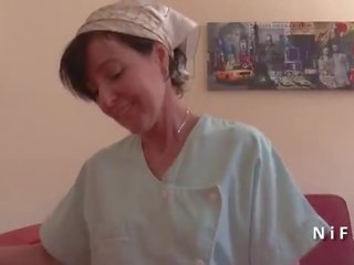 French mom seduces guy and gives her bokong next thing right after rimming