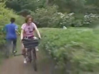 日本语 adolescent masturbated 而 骑术 一 specially modified 性别 夹 bike!
