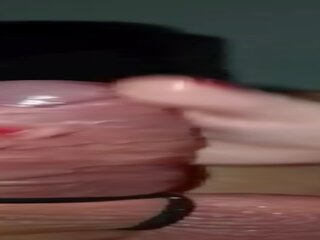 Viņa gave mani a jāšanās labs handjob ar prostata masāža