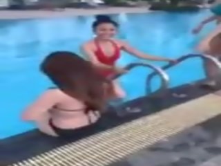 Video bikini suongangale magnificent mademoiselle seksi, seks posnetek 00