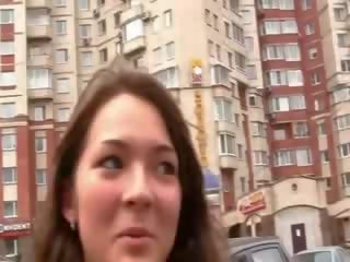 Gyzykly aziýaly ýaşlar cookie chatted up and getting convinced