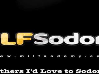 Metsik ja sweaty anaal koos milf tori sõidurada, porno 04