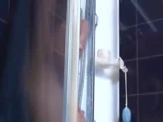Hardcore jebanie na červený lôžko