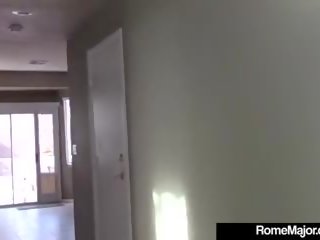 Bbc rome major shares ebony bella wings with 2 putih.