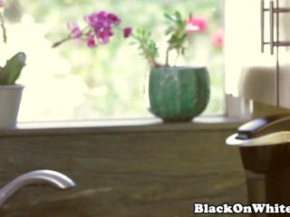 Ilkinji gezek analfucked bbc gyz stretched out: mugt xxx movie d1